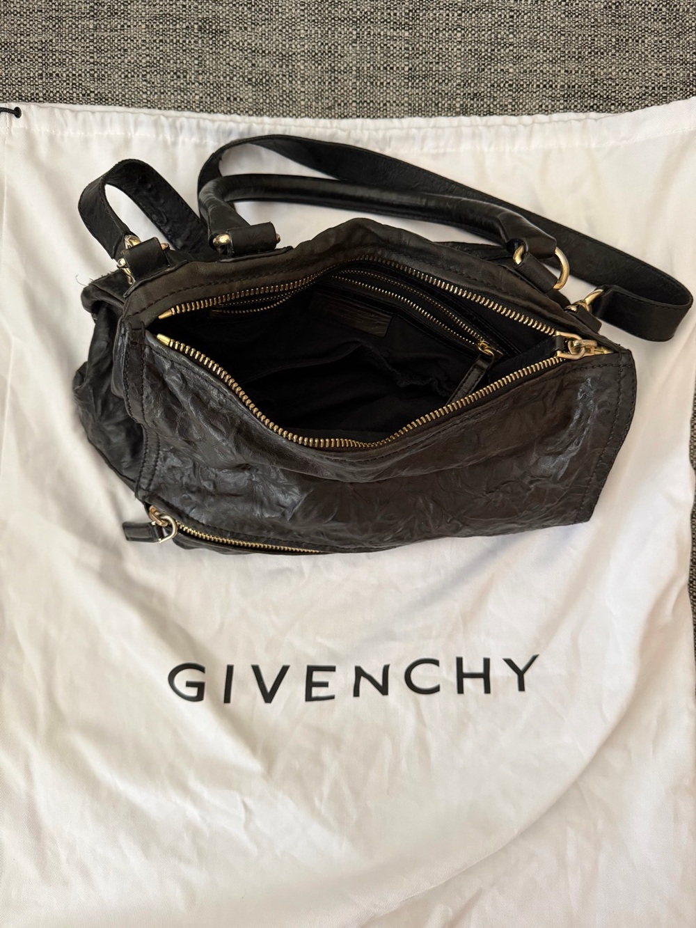 Givenchy Leather Pandora Medium - Picture 4 of 7